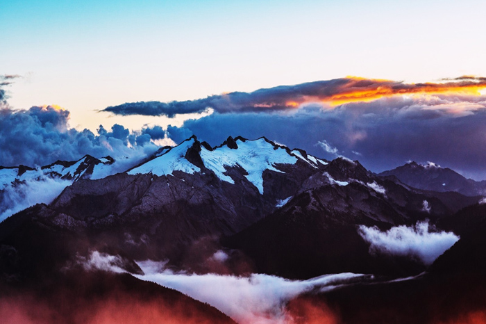 三张雪山高山PPT背景图片